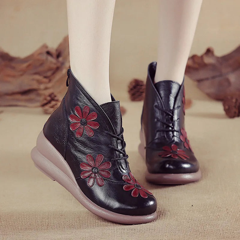 Lina Stivaletti da Donna con Tacco a Wedge in Pelle | Invernali, Floreali 3