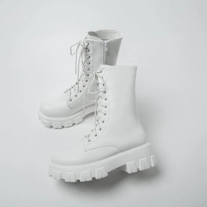 Sentiero Stivali Donna Stringate | a Metà Polpaccio, con Plateau e Cerniera - Stivali donna bianchi stringati con plateau e suola carrarmato, metà polpaccio, pelle liscia. - Nero / 35 - botas mujer, footwear autunno-inverno, stivaletti moda, stivali, stivali alla caviglia, stivali casual, stivali con lacci, stivali d'inverno, stivali eleganti