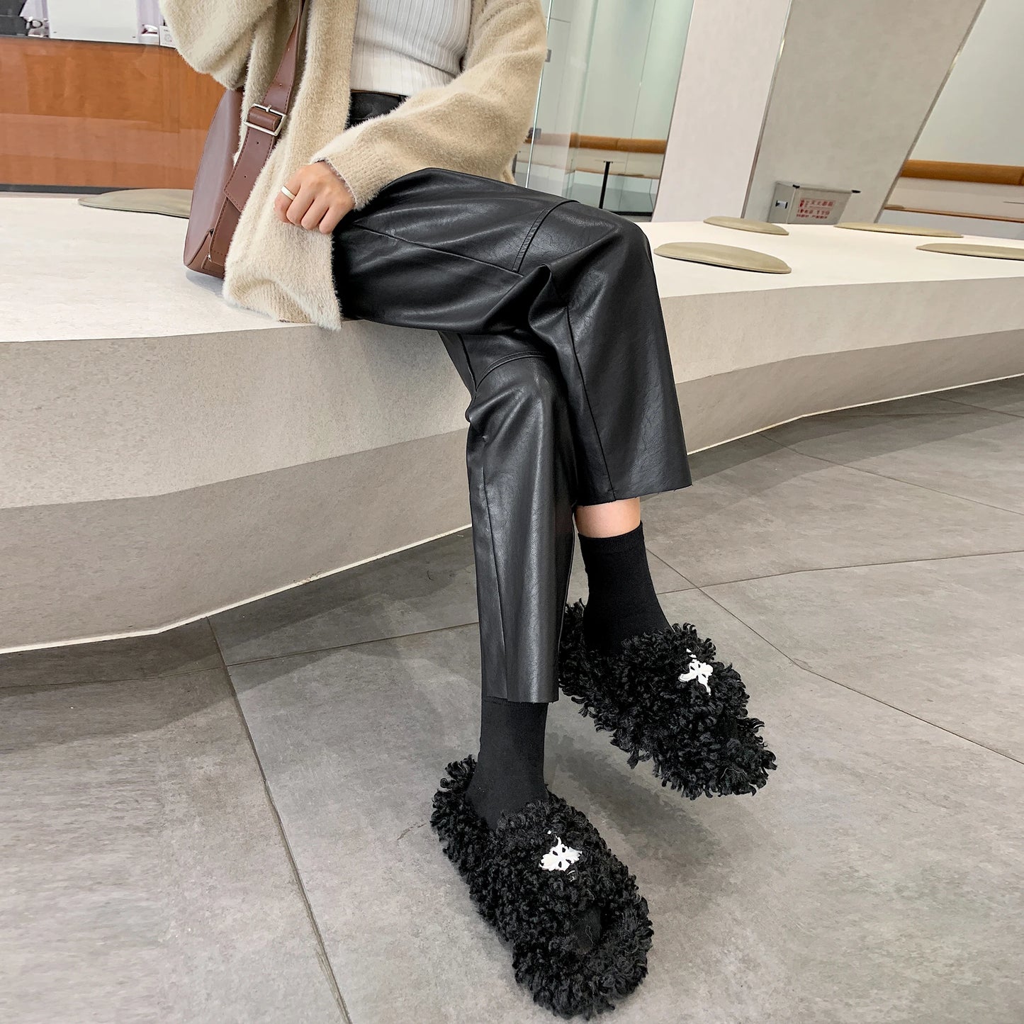 Vinta Pantaloni da Donna in PU Pelle a Vita Alta Dritti | Con Tasche, Eleganti 4
